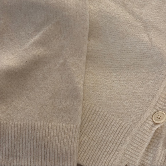 Women's Cardigan Sweater Set - Black, Cream, and Brown - Picture 6 of 13